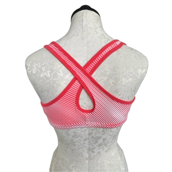 Nike Sports Bra Diagonal Striped Pullover Criss Cross Back Lined Size M (8-10) - Picture 3 of 12